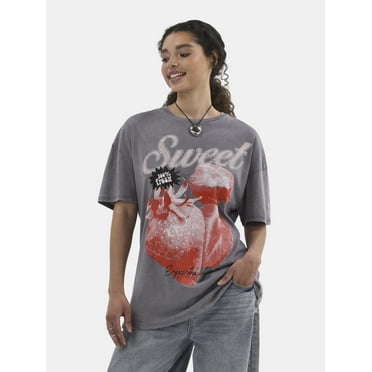 No Boundaries Washed Graphic Boyfriend Tee, Women's