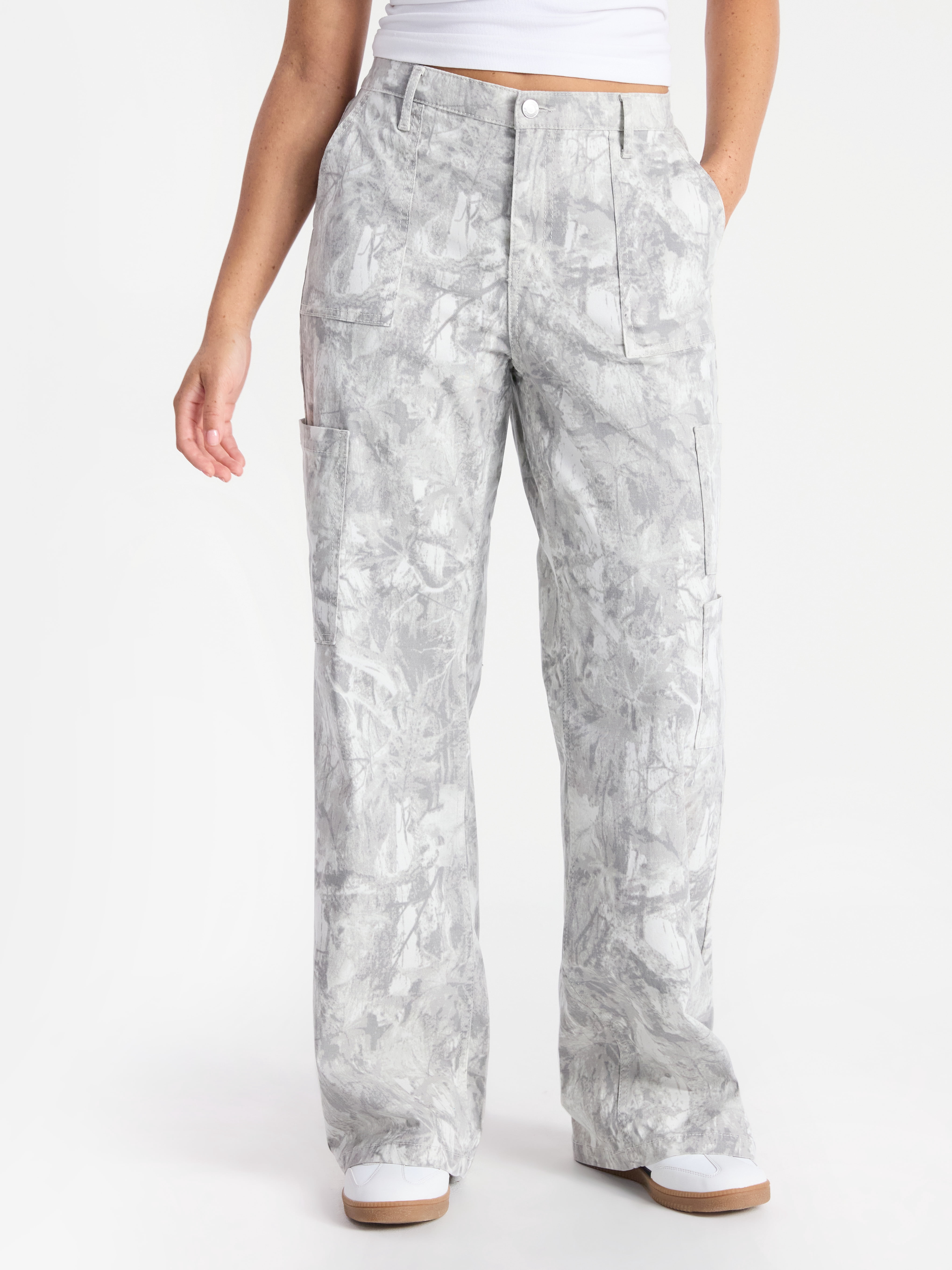 No Boundaries Wide Leg Cargo Pants, 31.5'' Inseam, Women's and Women's Plus XXS-4X