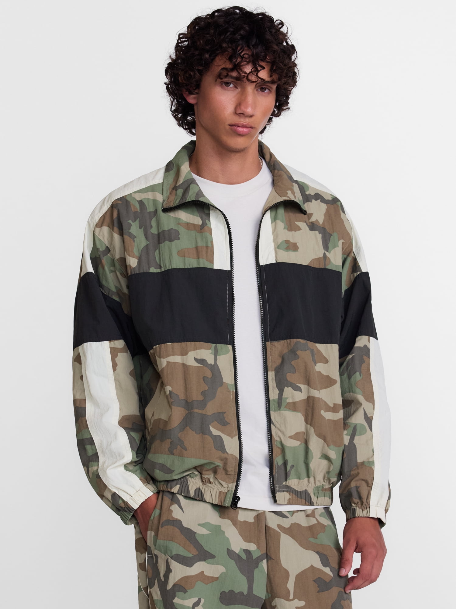 No Boundaries Windbreaker Jacket with Long Sleeves, Men's XS-4XLT