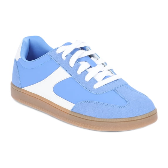 No Boundaries Women's Lace Up Sport Sneakers, Wide Width Available