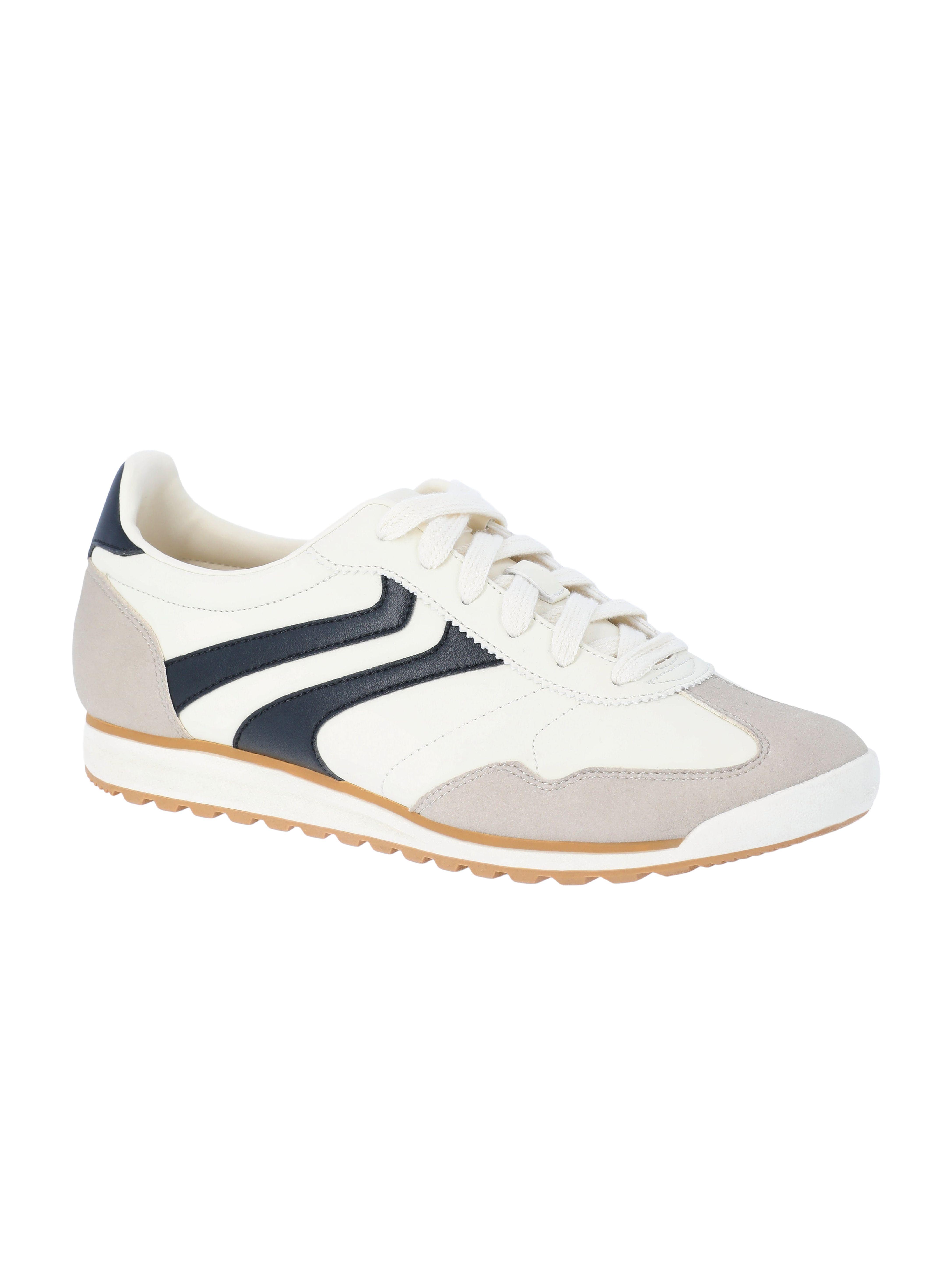 No Boundaries Retro Lace-Up Sneakers, Women’s