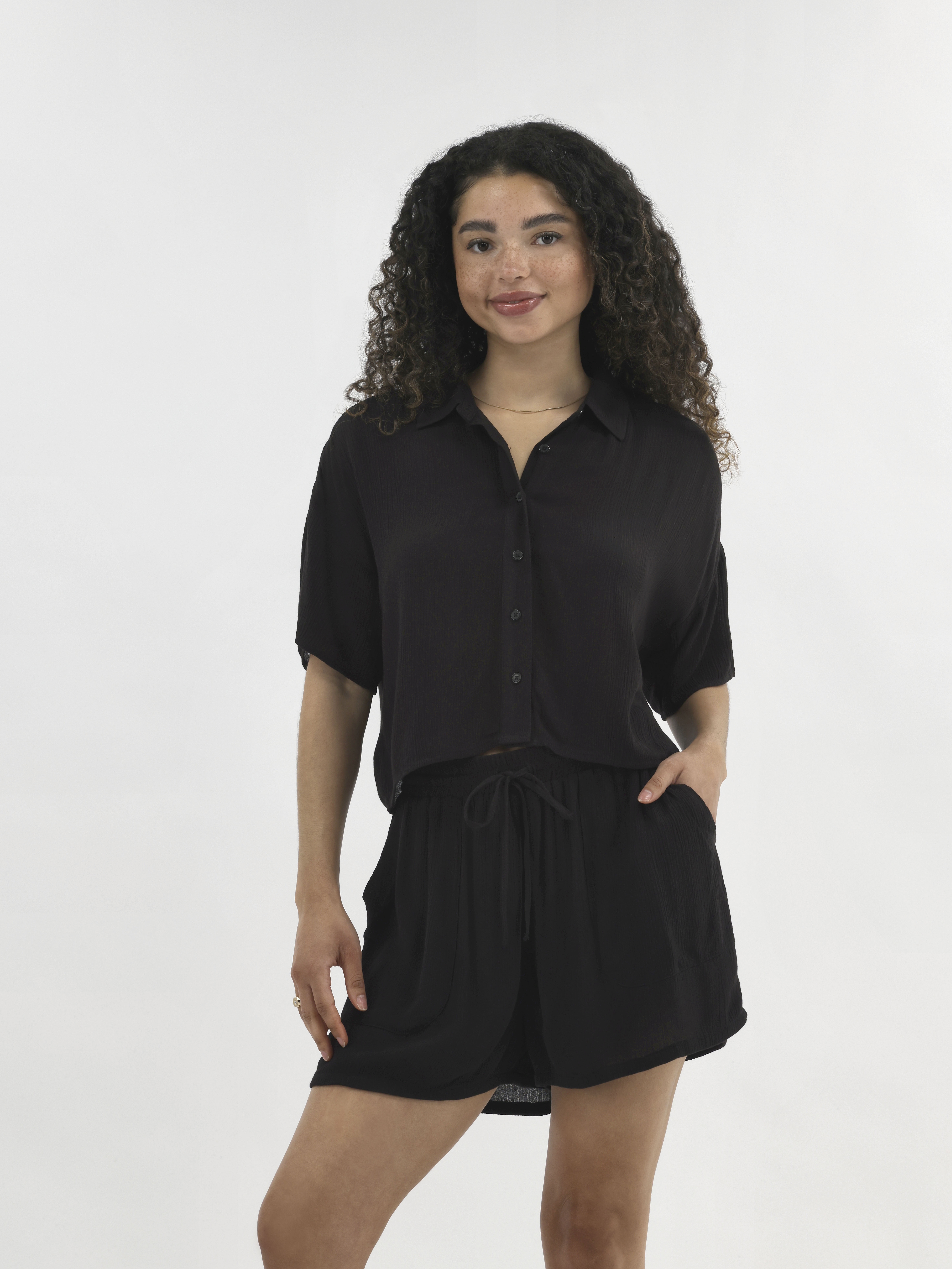 No Boundaries Woven Button Front Top and Shorts Set, 2-Piece, Women's