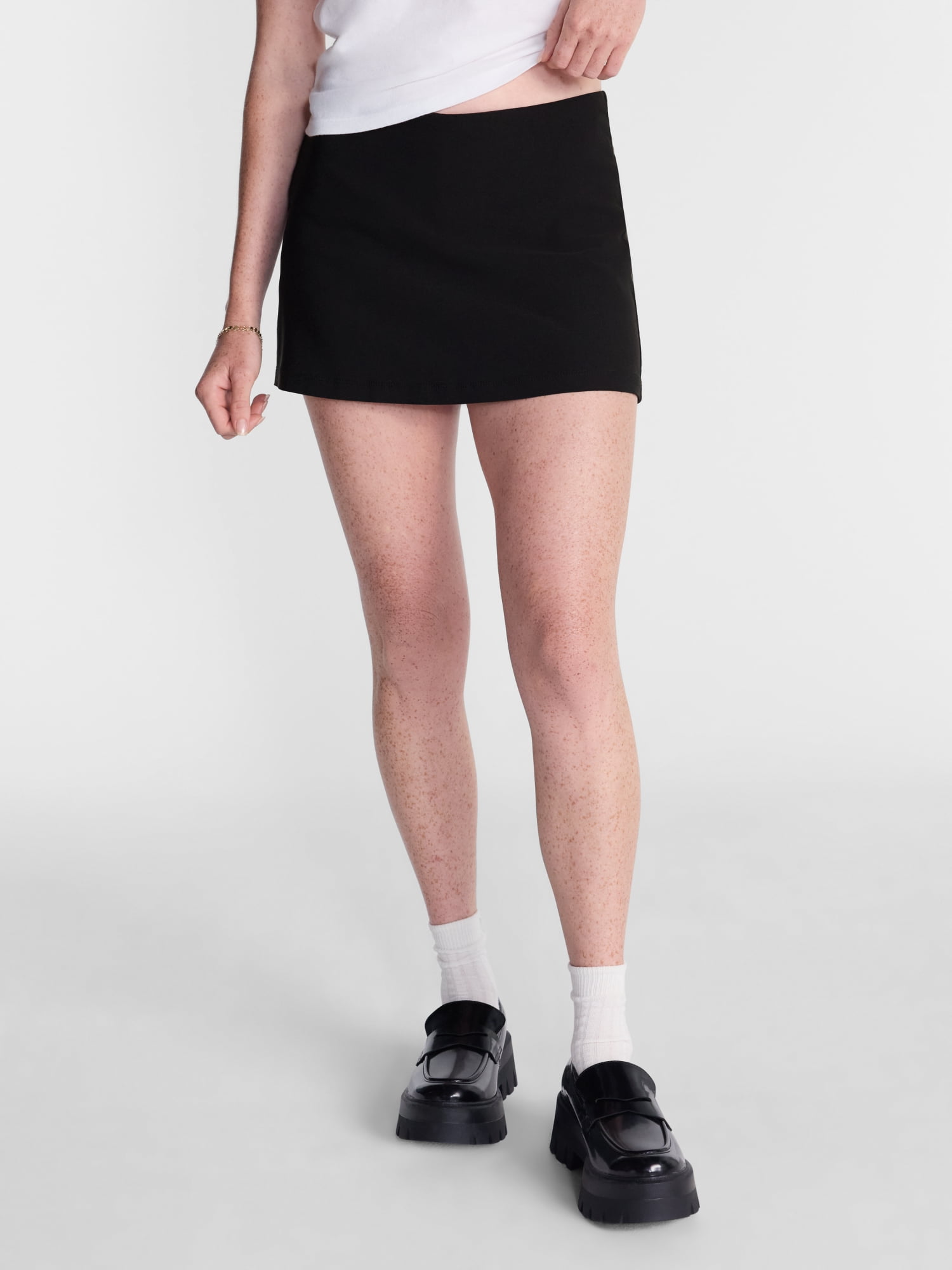 No Boundaries Woven Mini Pull-On Skirt, Women's Sizes XXS-XXL
