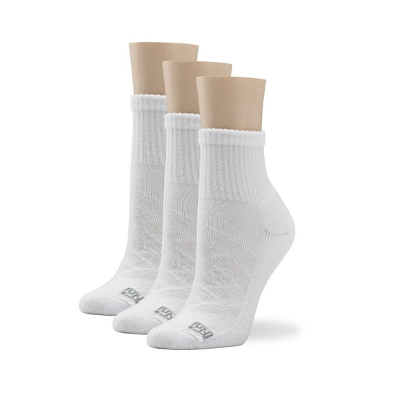 No nonsense Women's ExpanTech Recycled Polyester Quarter Top Socks 3 Pair Pack, White, One Size