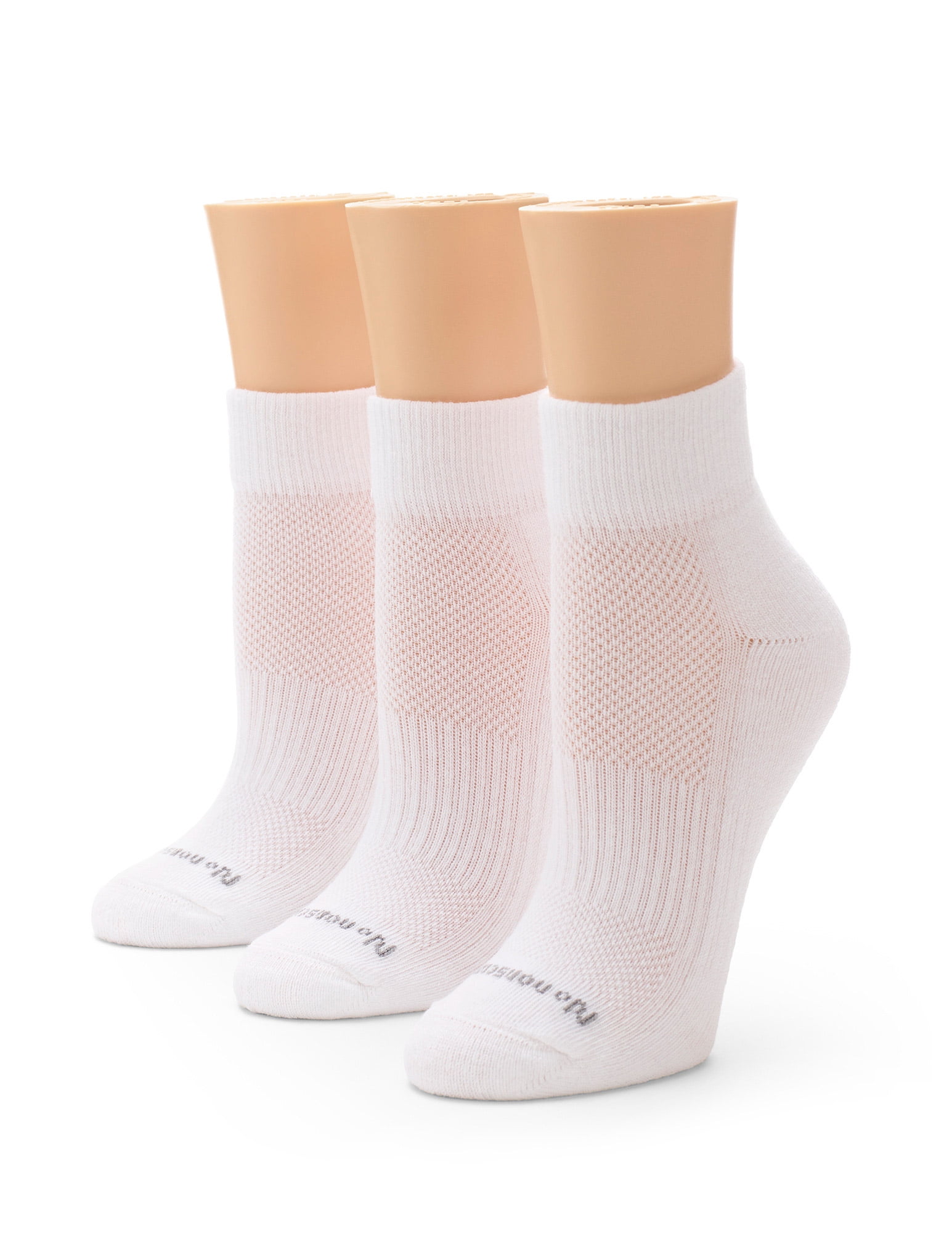 No nonsense Women's Soft & Breathable Cushioned Ankle Socks 3 Pair Pack  White One Size