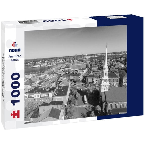 Noah Jigsaw Puzzle Natural bridge rock formation in Bryce Canyon National Park, Utah, USA in black white 1000 pieces