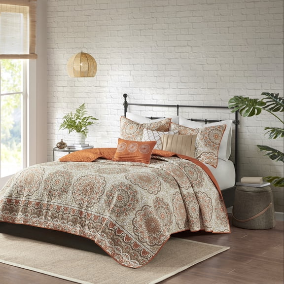 Noaman 6-Piece Reversible Quilt Set with Throw Pillows, Orange Floral Medallion Design, King/Cal King Size, Microfiber Polyester Bedding