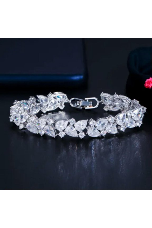 Noble African Gold Cubic Zirconia Drop Round Stone Cluster Bracelet for Ladies