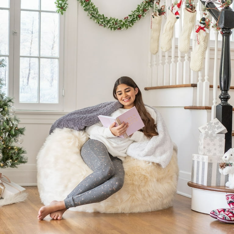 Large faux fur 2024 bean bag chair