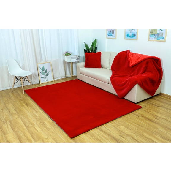Noble House Cozy Throw
