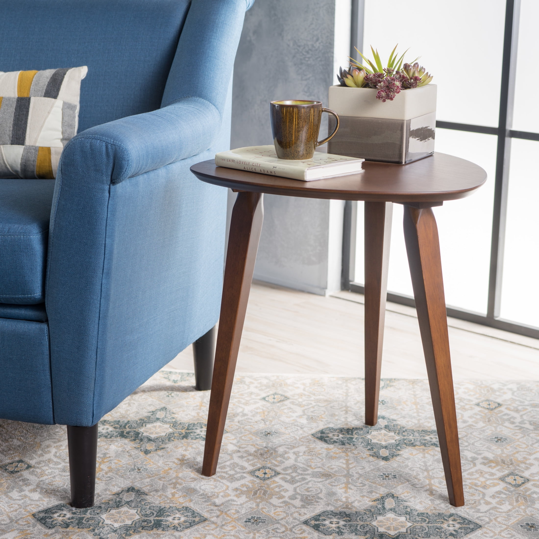 Arlana Faux Wood and Rubberwood End Table, Walnut