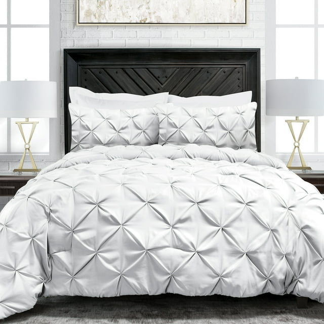 Noble Linen's 3 Piece Pinch Pleat Comforter Set