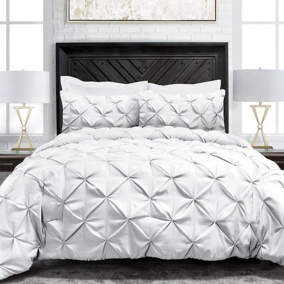 Noble Linen's 3 Piece Pinch Pleat Comforter Set