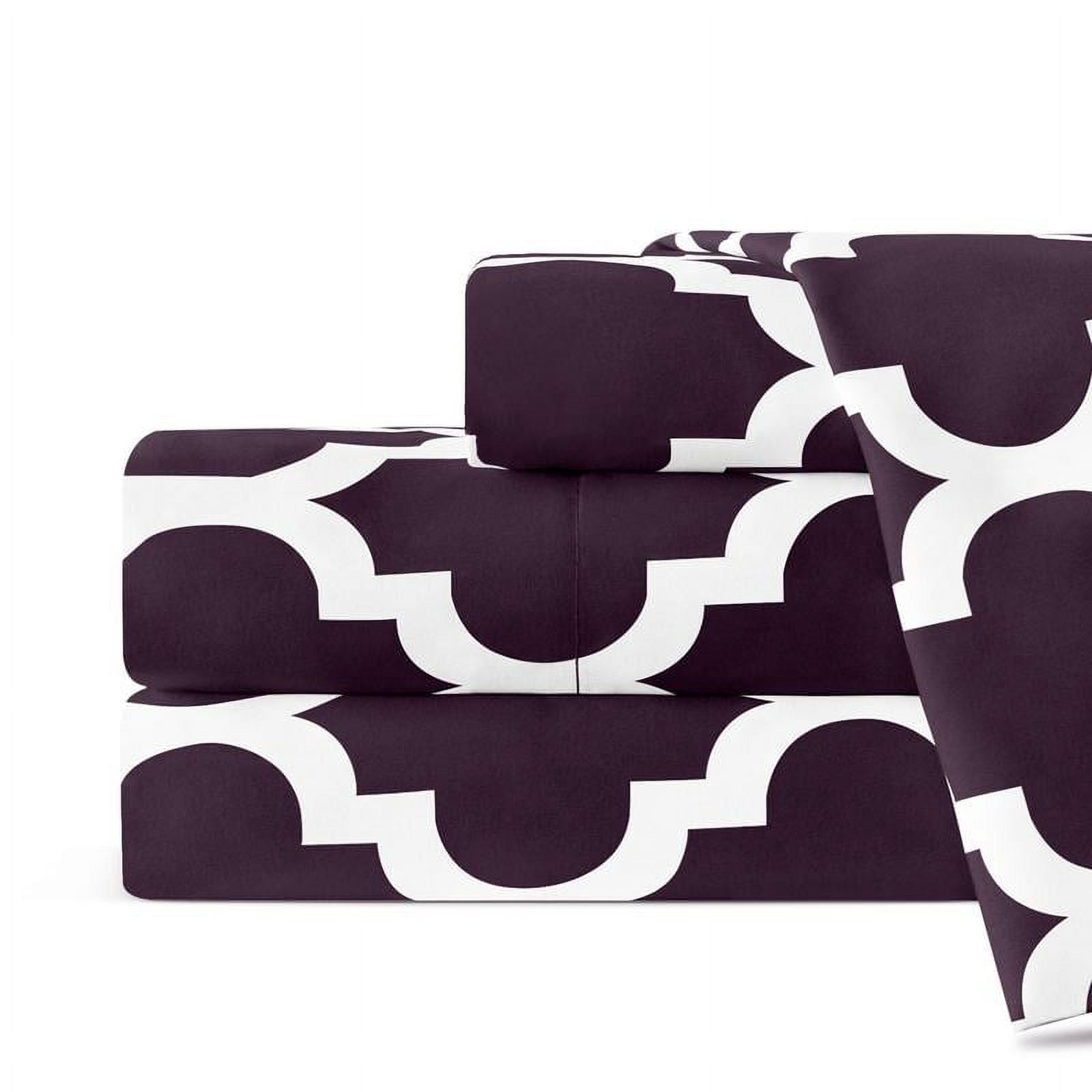 Noble Linen's 4 Piece Sheet Set with Quatrefoil Pattern