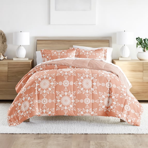 Noble Linens 2-Piece Clay Daisy Medallion Reversible Print Comforter Set, Twin/TwinXL