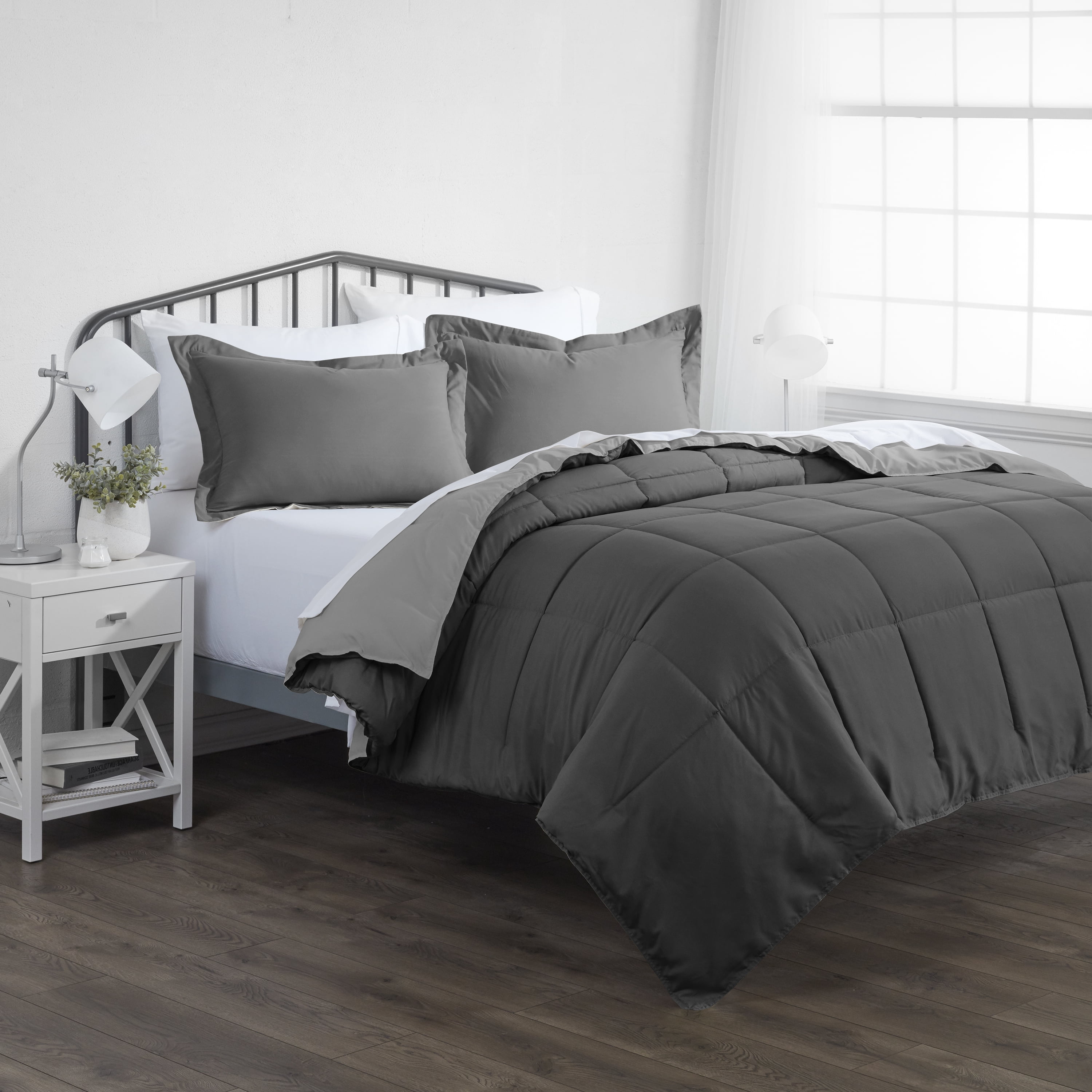 Noble Linens Soft 3-Piece Gray & Silver Reversible All Season Lightweight Down Alternative Comforter Set, King/Cal King
