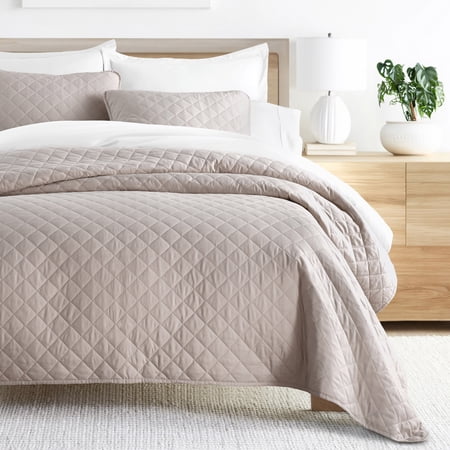 Noble Linens 3-Piece Latte Diamond Stitch Quilt Set, Full/Queen