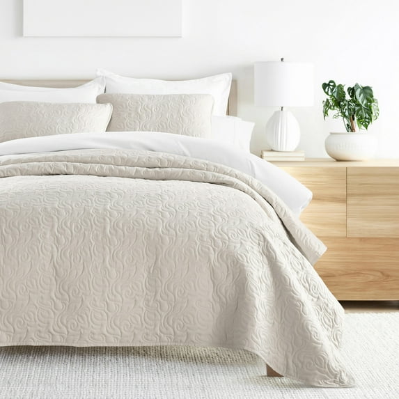 Noble Linens 3 Piece Natural Floral Stitch Quilt Set, King / CalKing