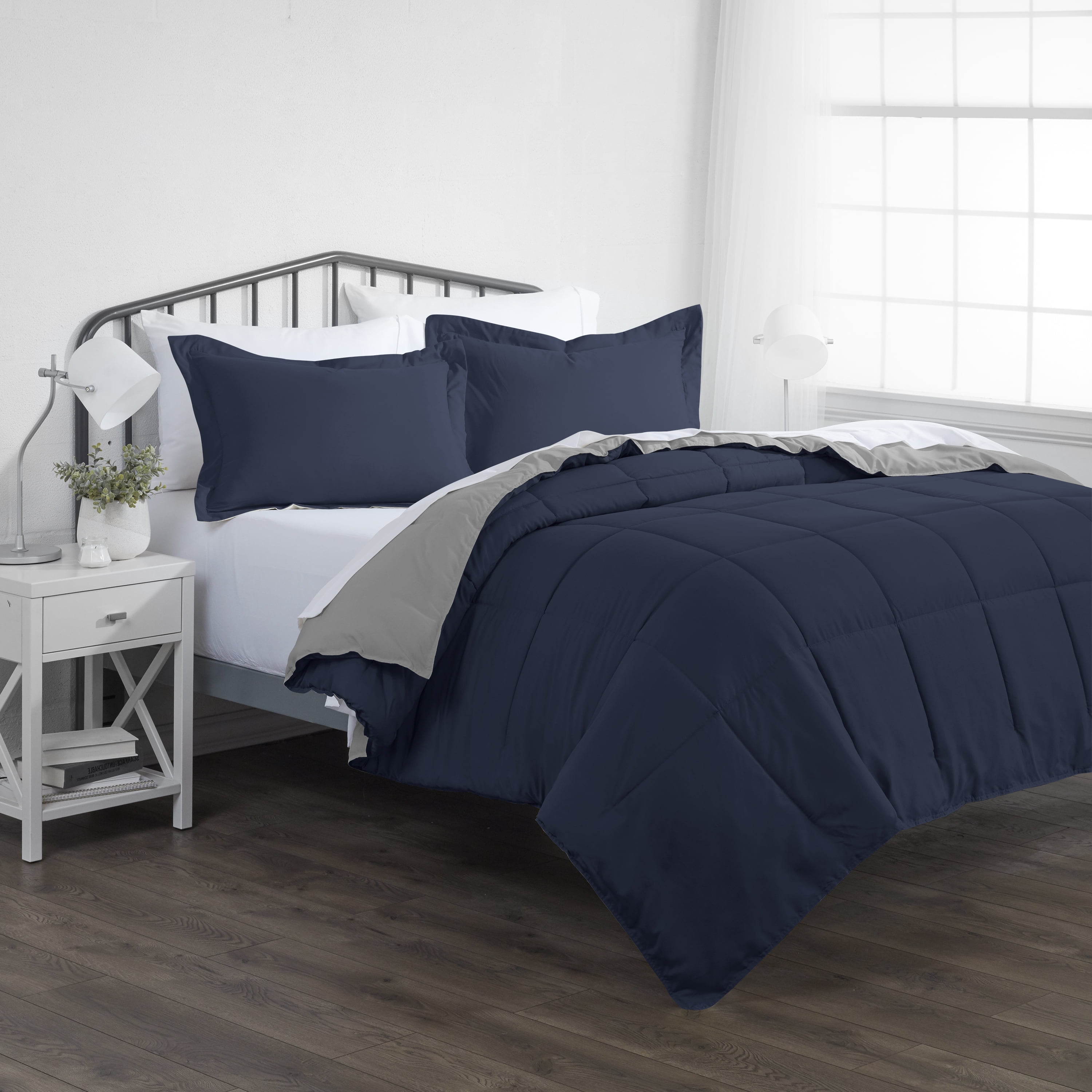 Noble Linens Soft 3-Piece Navy & Gray Reversible All Season Lightweight Down Alternative Comforter Set, King/Cal King