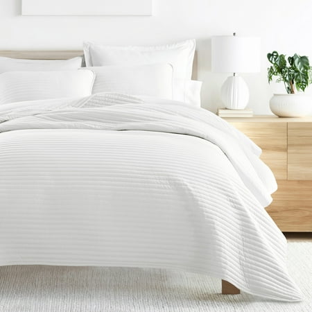 Noble Linens 3 Piece White Stripe Stitch Quilt Set, King / CalKing