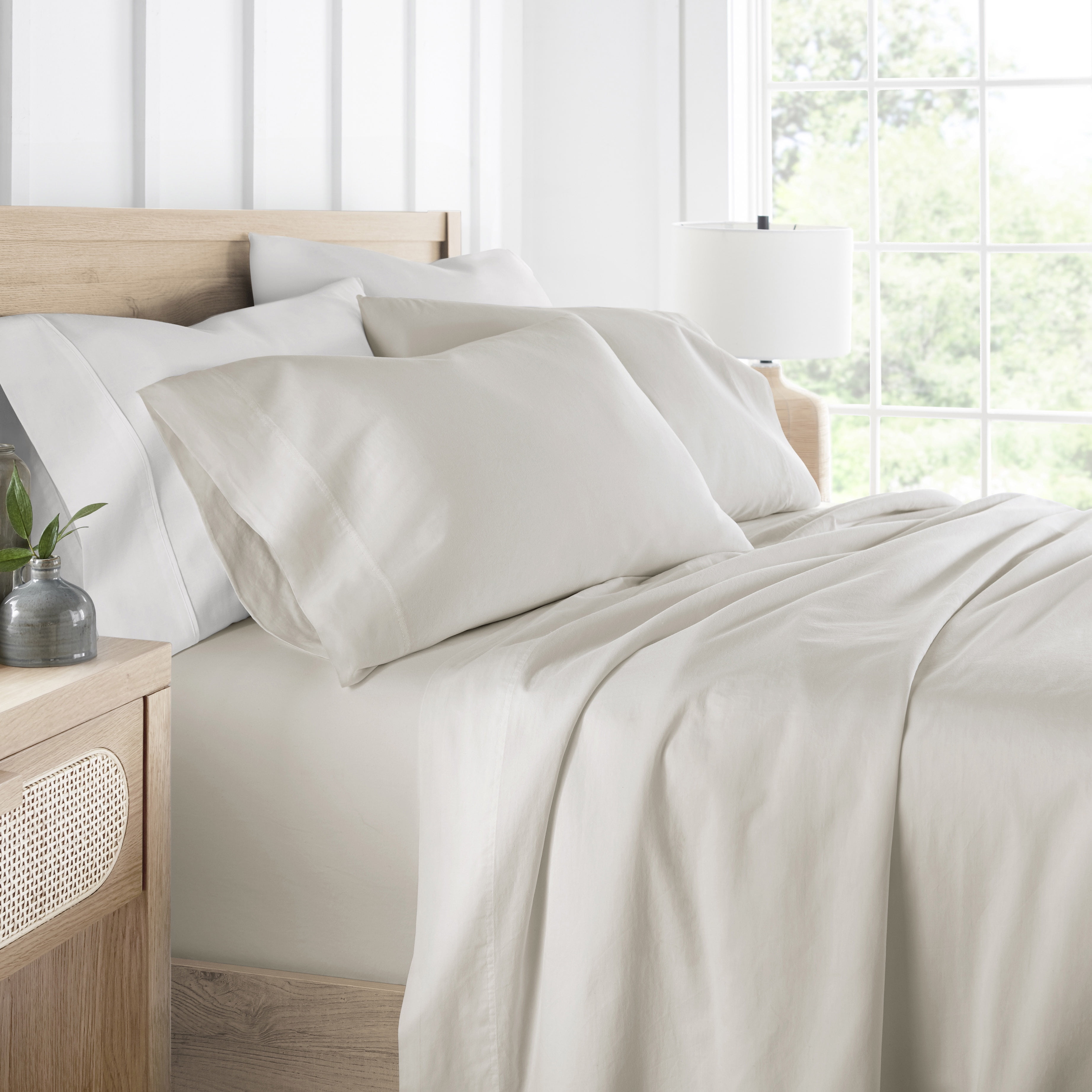 Noble Linens 300 Thread Count 4 Piece Cotton Sheet Set in Ivory ,Twin