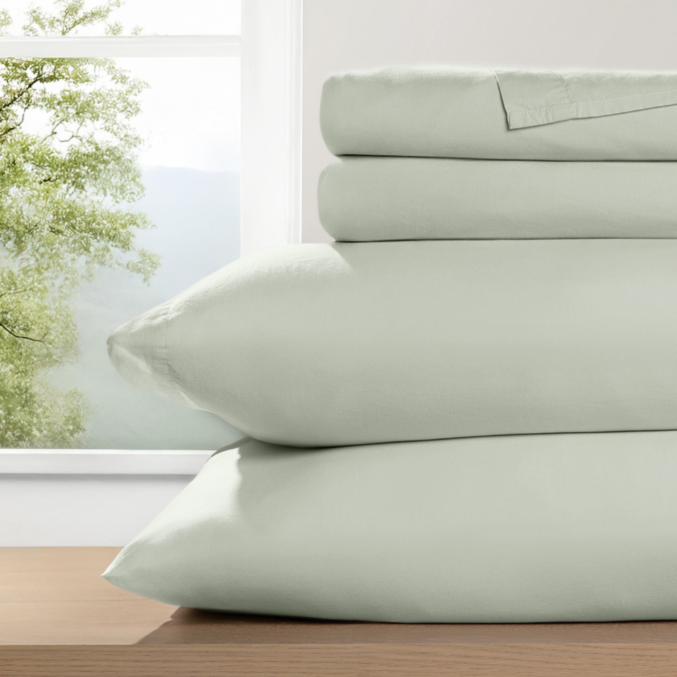 Noble Linens 4 Piece 100% Cotton Percale Sheet Set in Green Haze, King