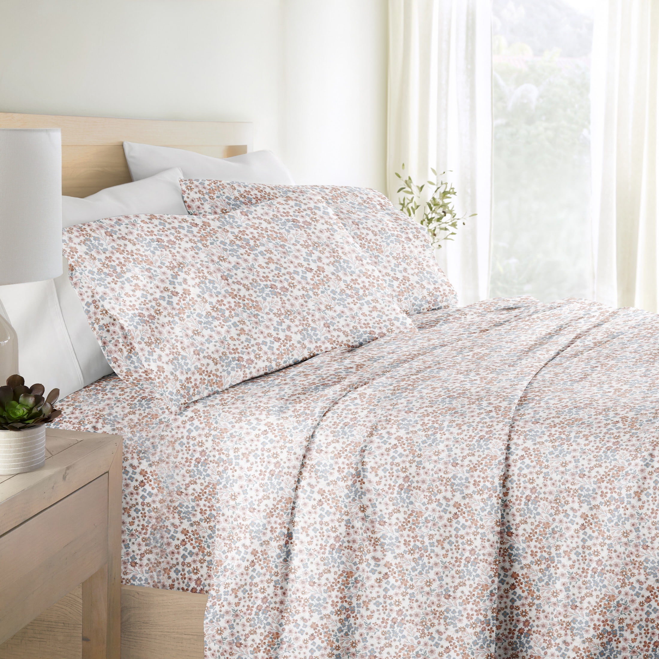 Noble Linens 4 Piece 300TC Cotton Printed Sheets, Garden Bloom Honey, California King