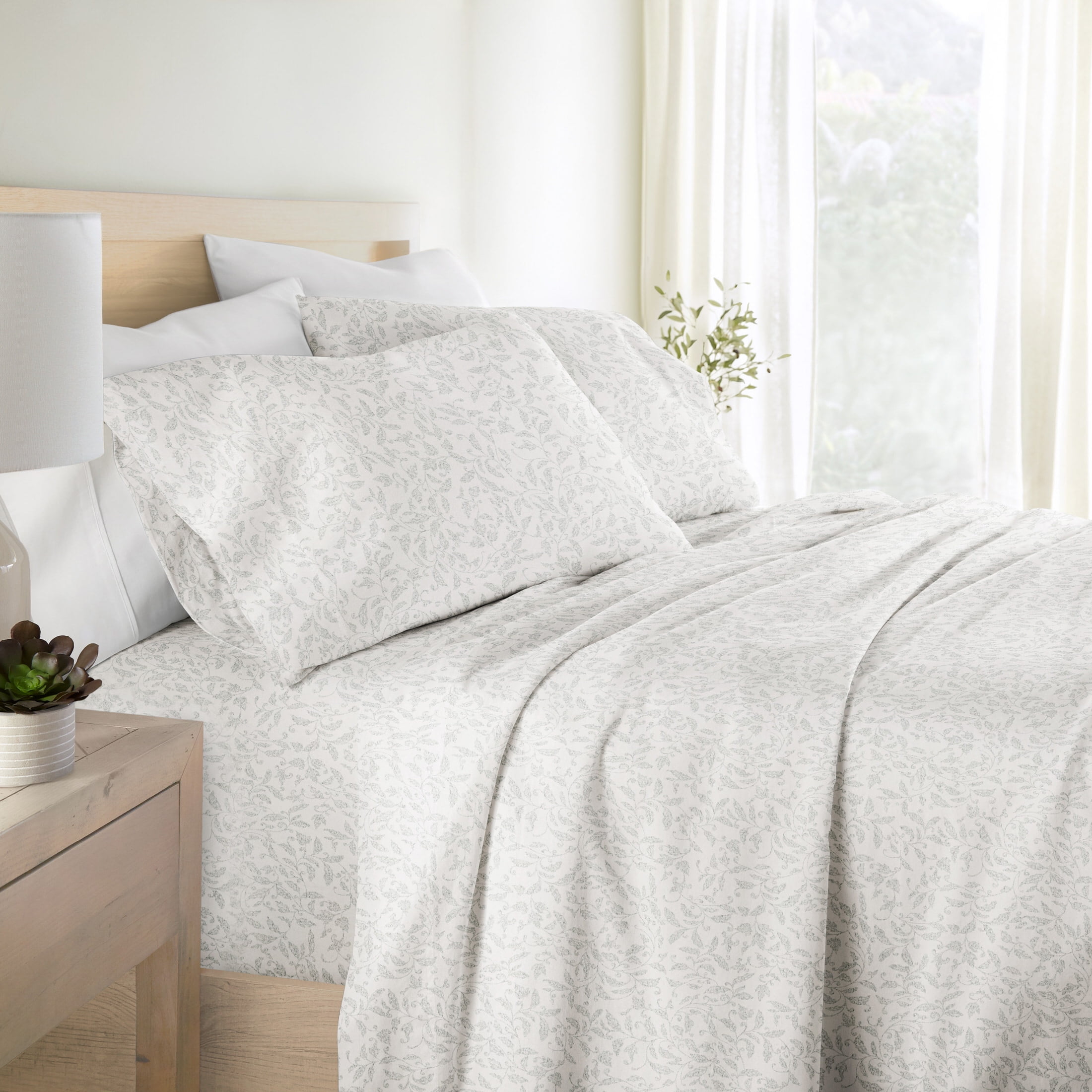Noble Linens 4 Piece 300TC Cotton Printed Sheets, Romantic Vines Eucalyptus, King