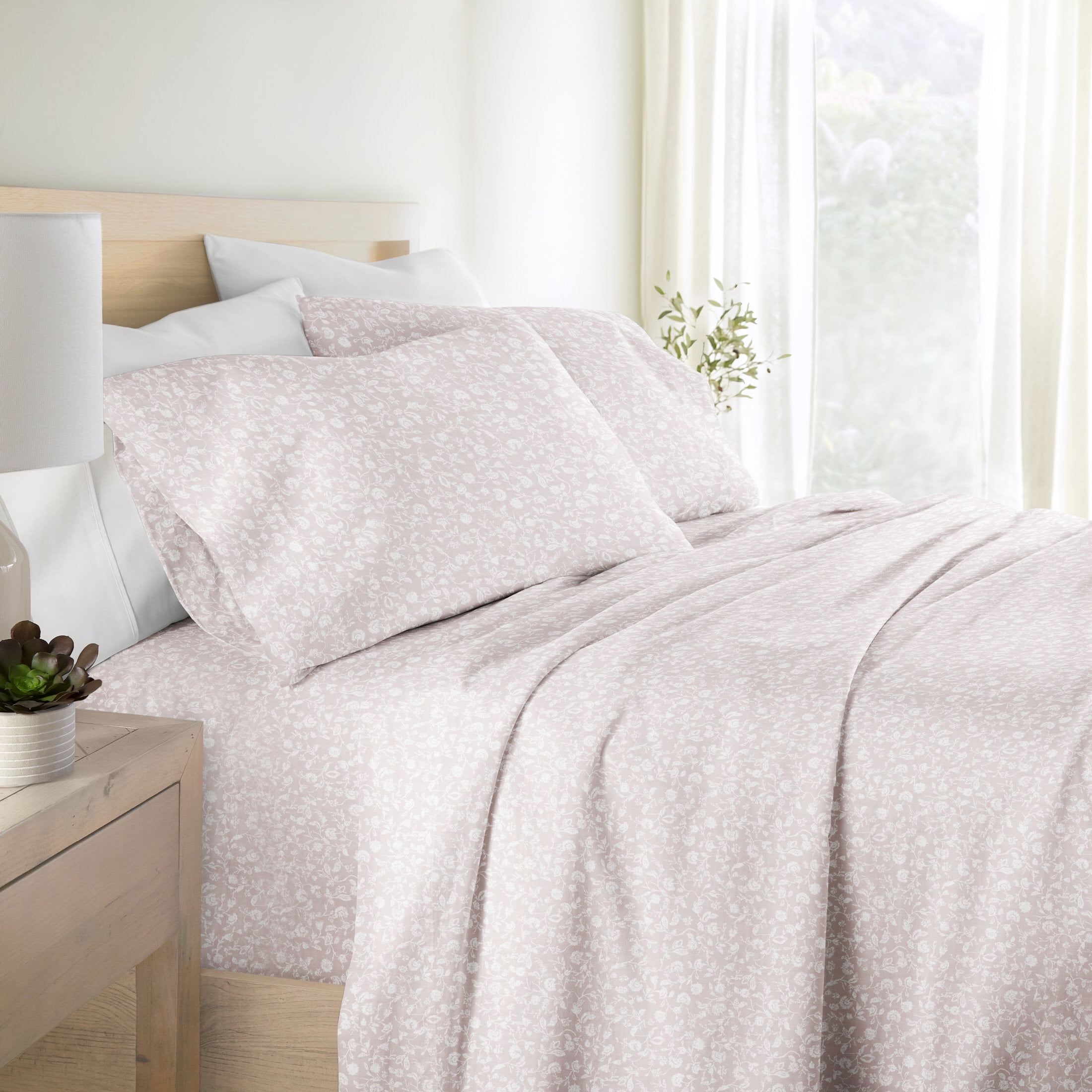 Noble Linens 4 Piece 300TC Cotton Printed Sheets, Rustic Jacobean Mauve, King
