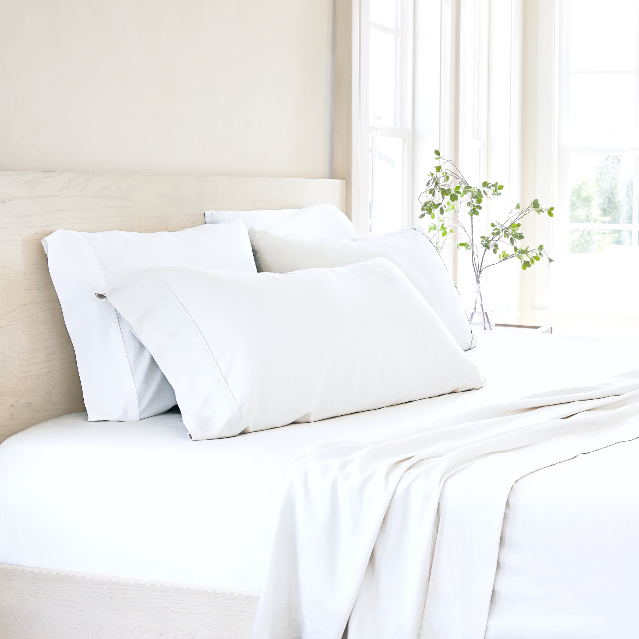 Noble Linens 4 Piece Linen Bamboo-Blend Bed Sheet Set, White, Full