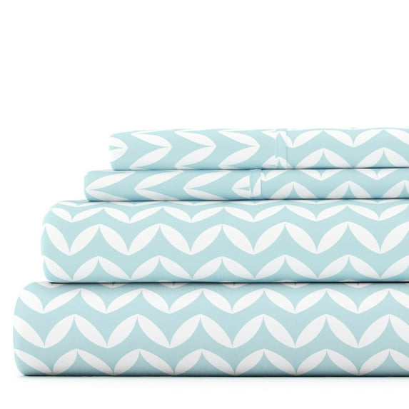 Noble Linens 4 Piece Pattern Microfiber Bed Sheets Set, Light Blue Puffed Chevron, California King