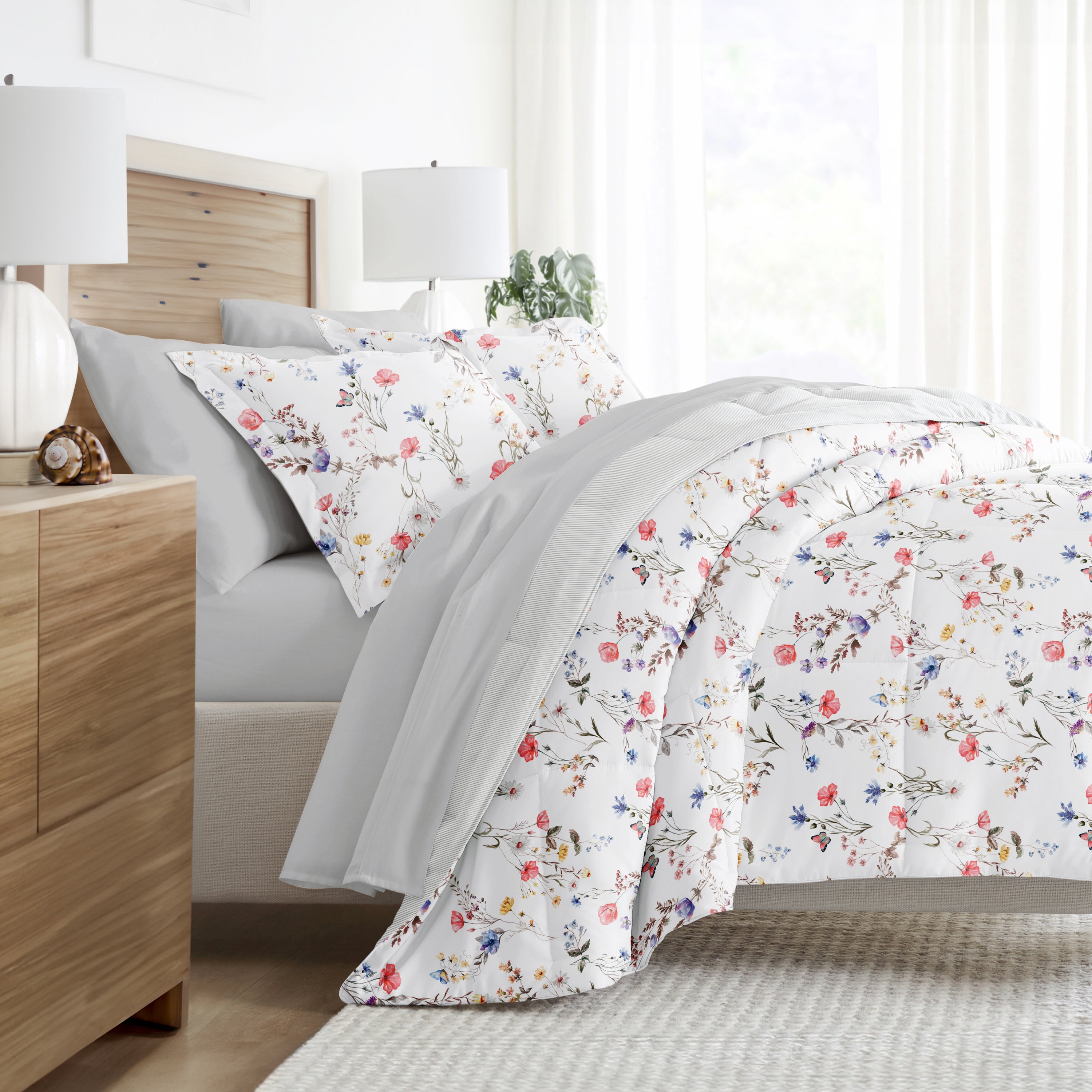 Noble Linens 5 Piece Bedding Bundle, Microfiber Patterned Comforter and Sheet Set, TwinXL