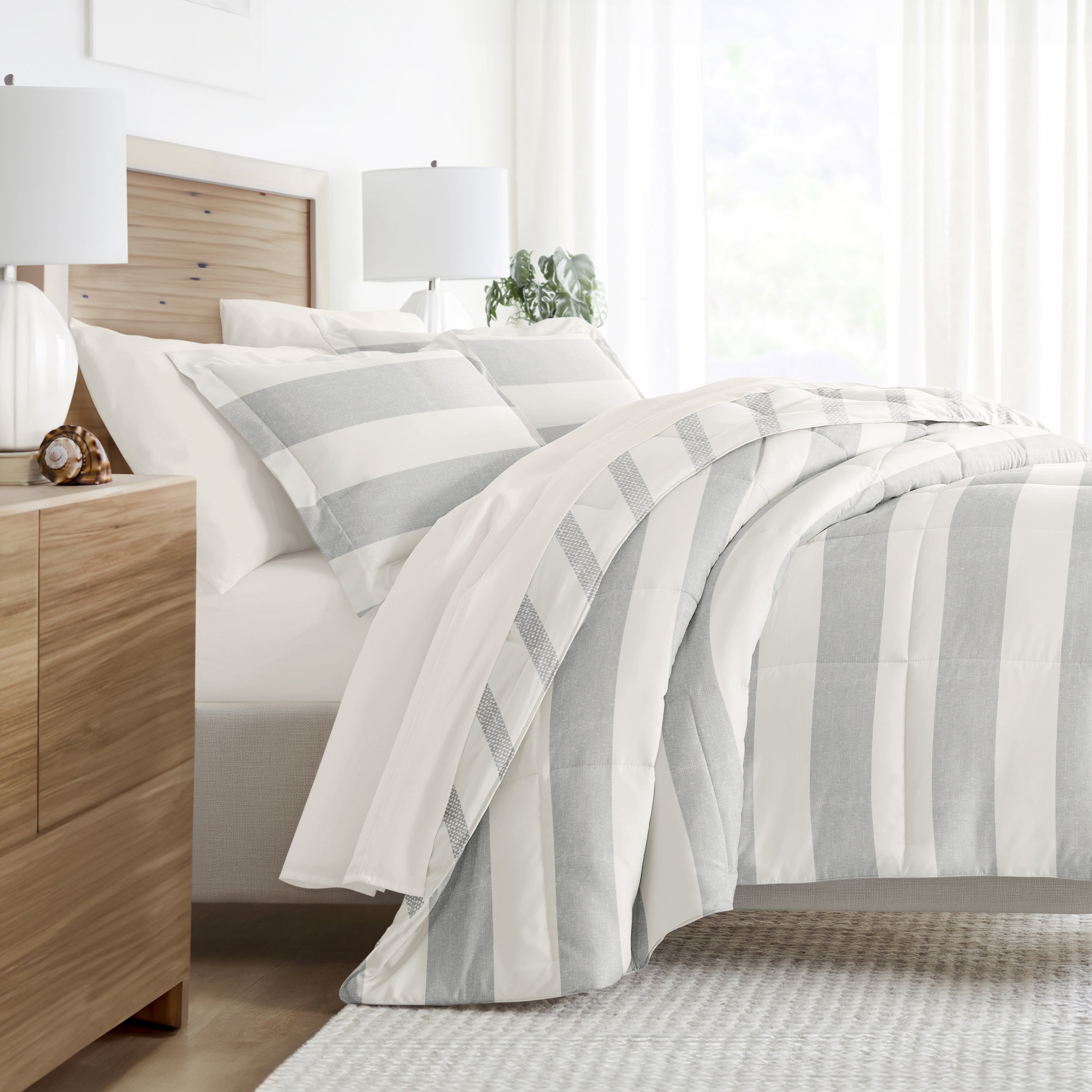 Noble Linens 7 Piece Bedding Bundle, Microfiber Patterned Comforter and Sheet Set, Full