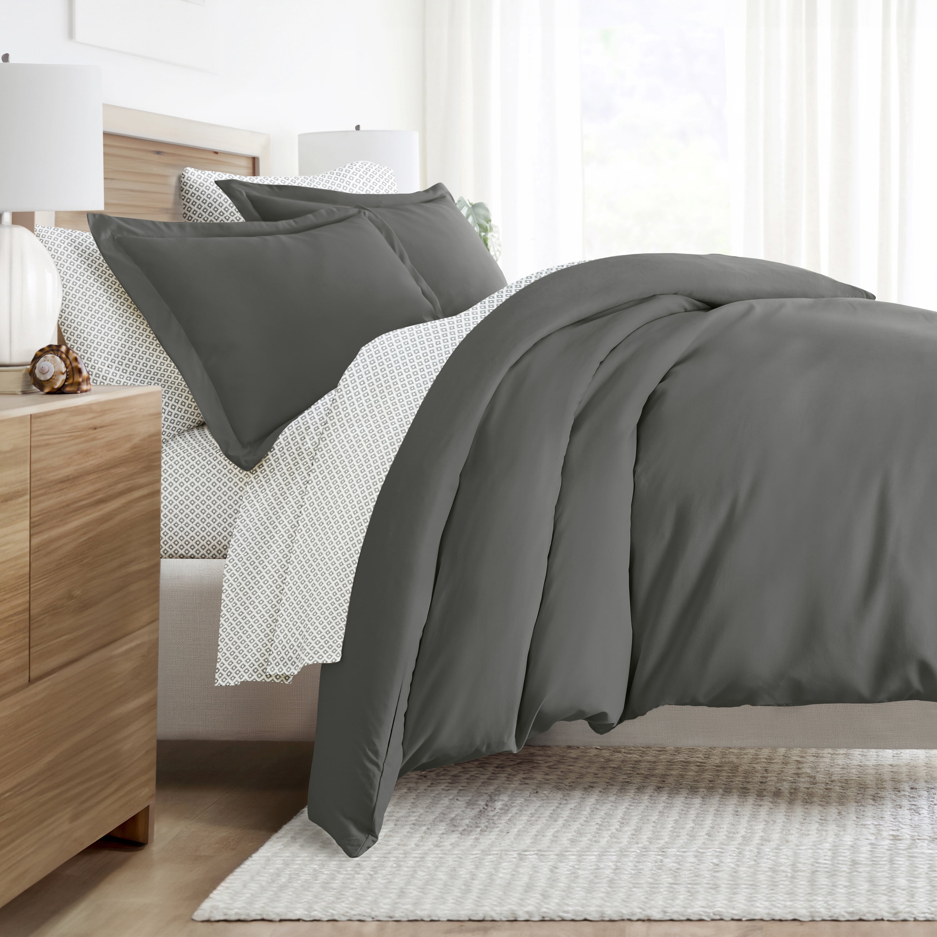 Noble Linens 7 Piece Solid Duvet Bundle in Gray, Twin