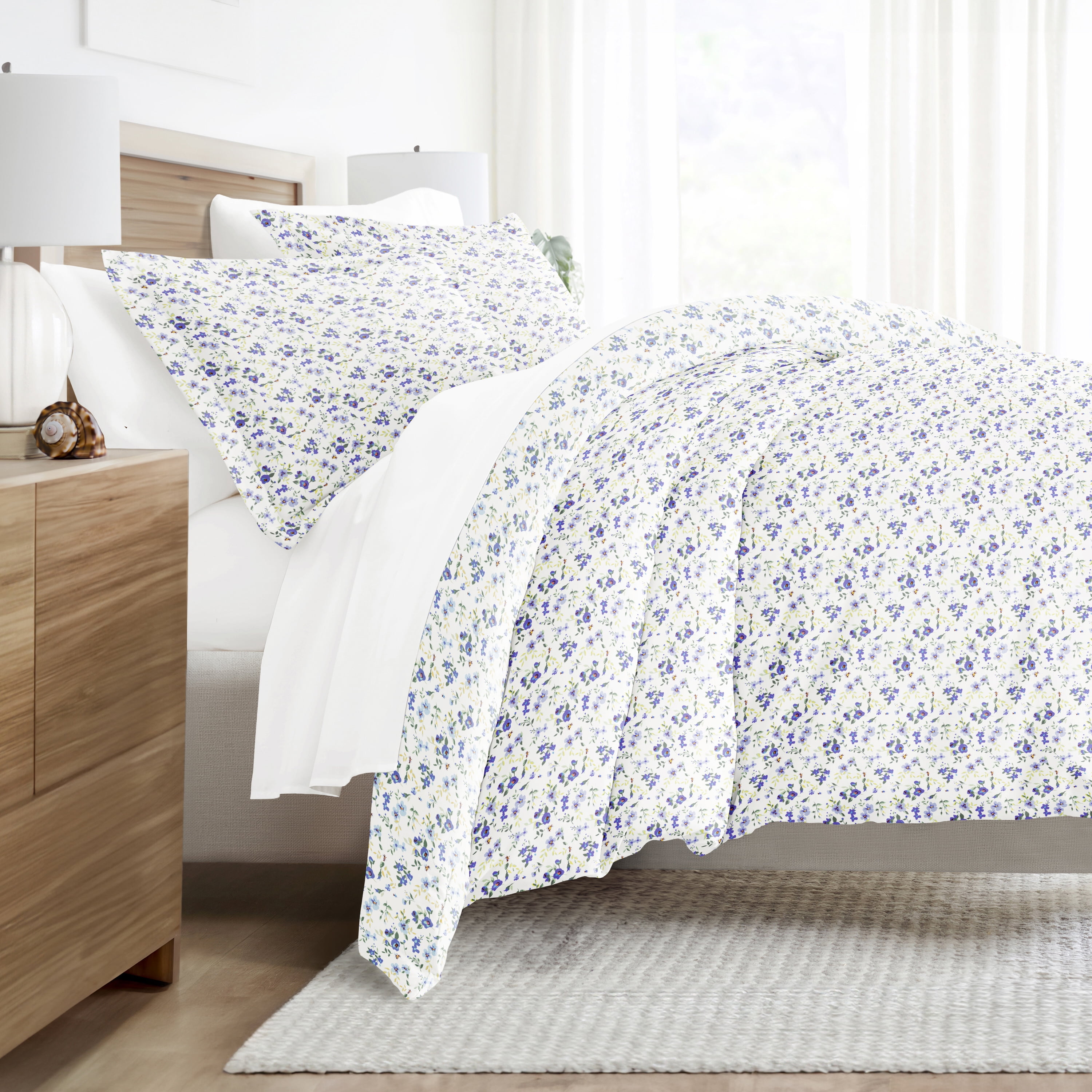 Noble Linens 8 Piece Patterned Duvet Bedding Bundle, Blossoms Light Blue, Full