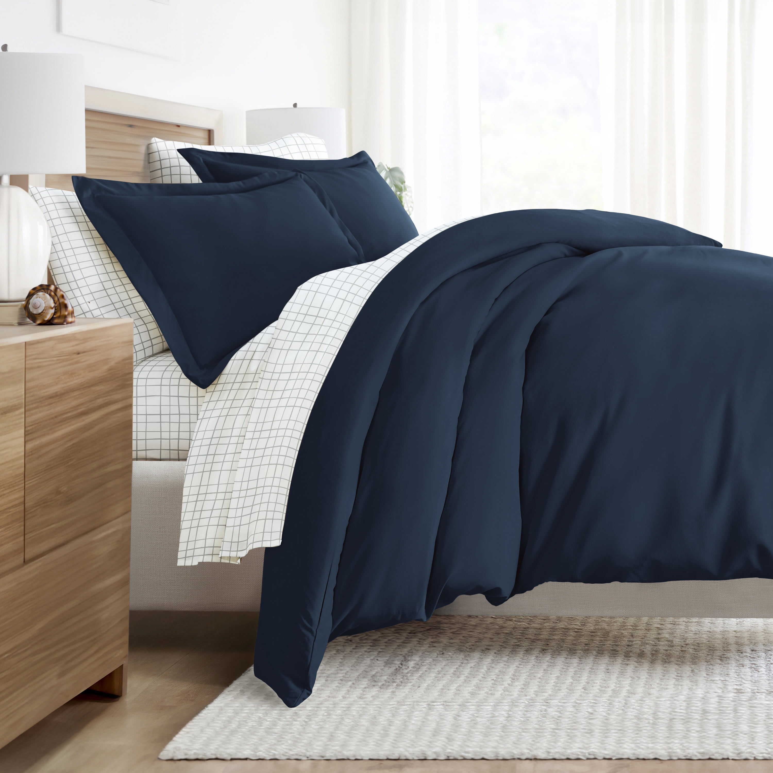 Noble Linens 8 Piece Solid Duvet Bundle in Navy, Queen