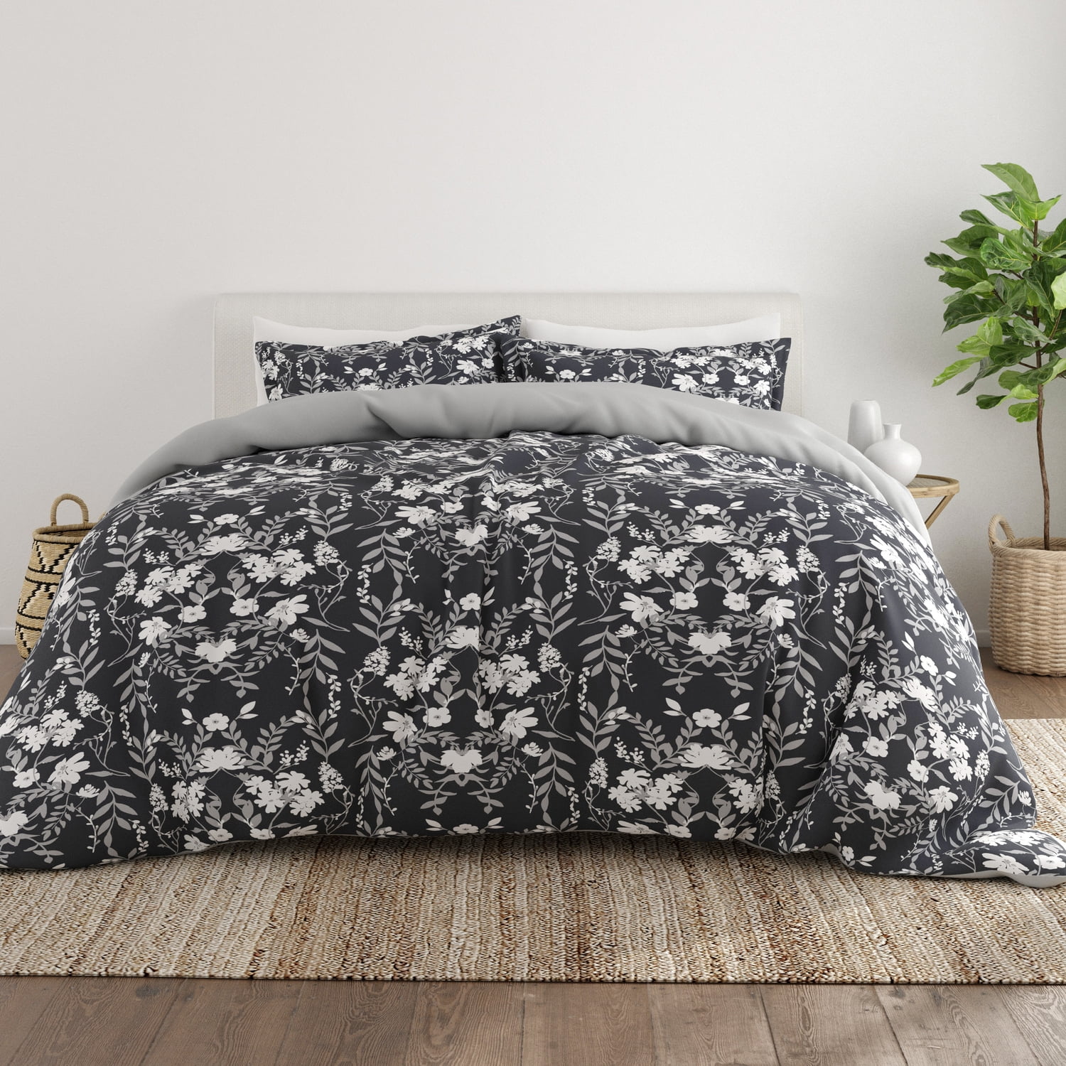 Noble Linens Black Reversible Secret Garden Print 2-Piece Duvet Cover Set, Twin/TwinXL