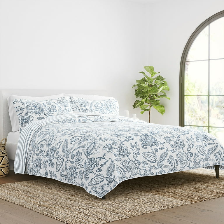 Noble Linens Dusk Blue 3 Piece Jacobean/Stripe Reversible Microfiber Quilt Set, King / CalKing Noble Linens Dusk Blue 3 Piece Jacobean/Stripe Reversible Microfiber Quilt Set, King / CalKing