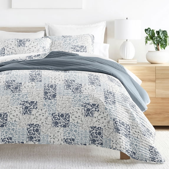 Noble Linens Dusk Blue 3 Piece Scrolled Patchwork Reversible Microfiber Quilt Set, King / CalKing