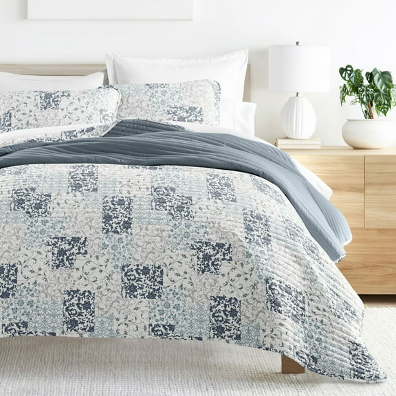 Noble Linens Dusk Blue 3 Piece Scrolled Patchwork Reversible Microfiber Quilt Set, King / CalKing