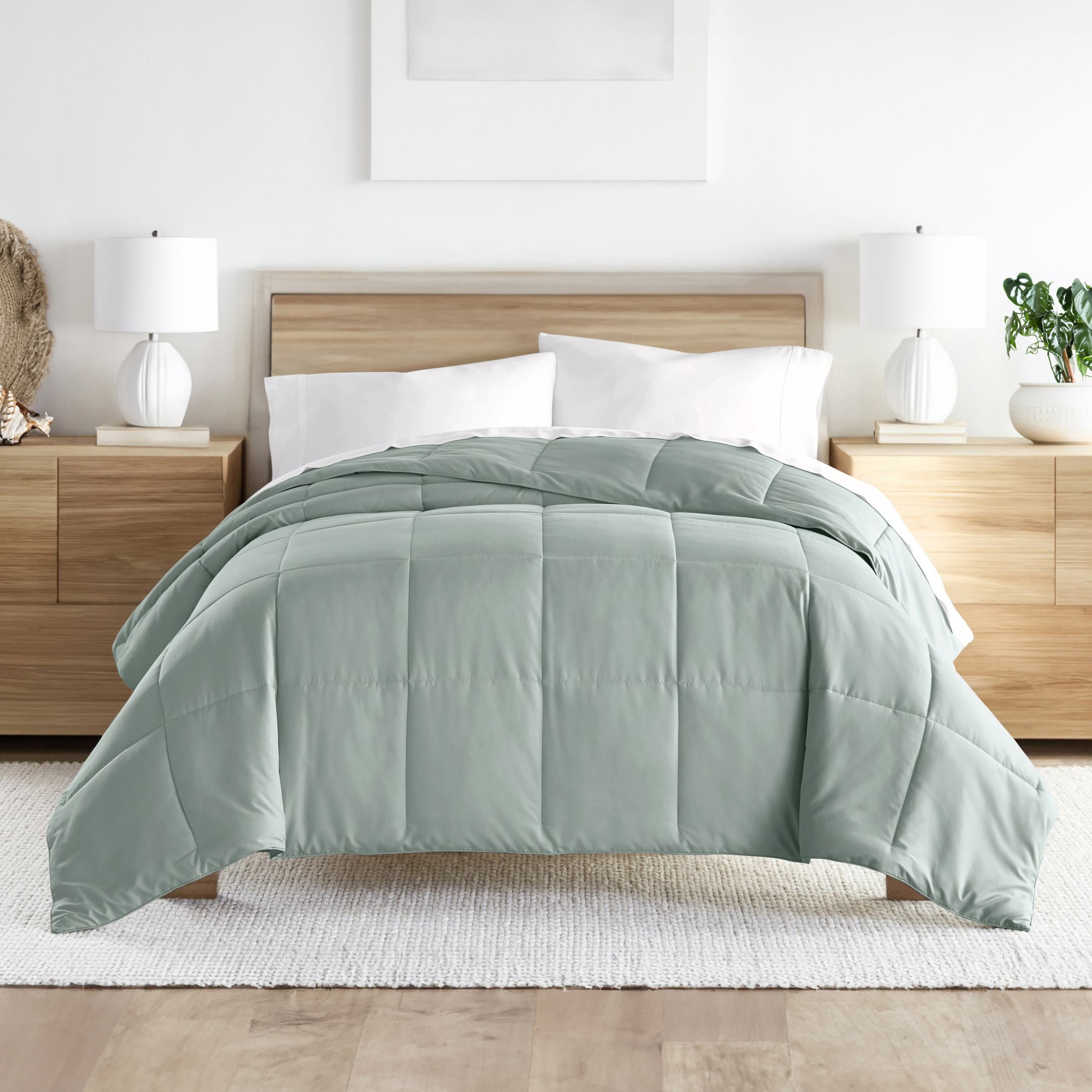 Noble Linens Eucalyptus All Season Lightweight Down-Alternative Solid Comforter, Full/Queen