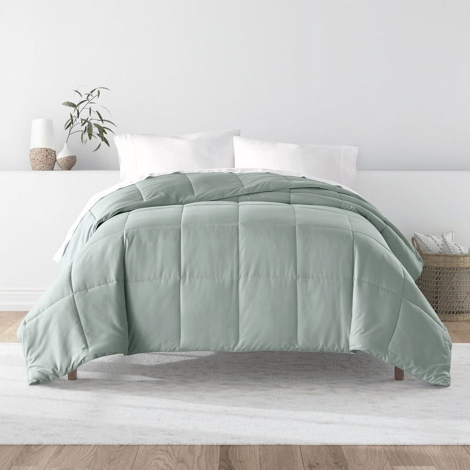 Noble Linens Eucalyptus All Season Alternative Down Solid