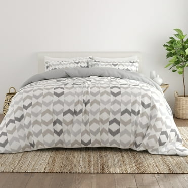 Noble Linens Gray Reversible Chevron Sleep Print 3-Piece Duvet Cover Set, King/CalKing