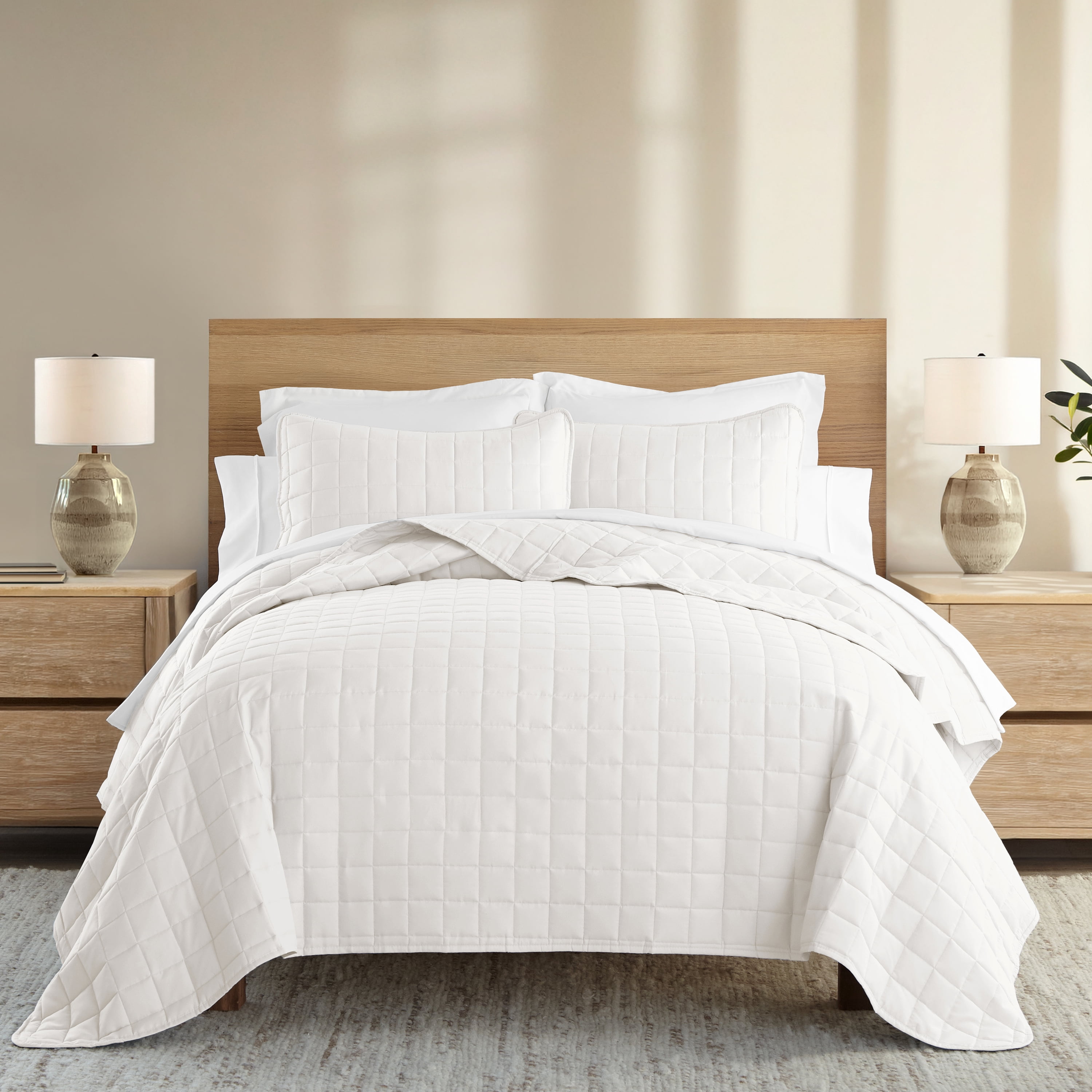 Noble Linens Ivory Square Pattern Quilted Coverlet Set, Full/Queen