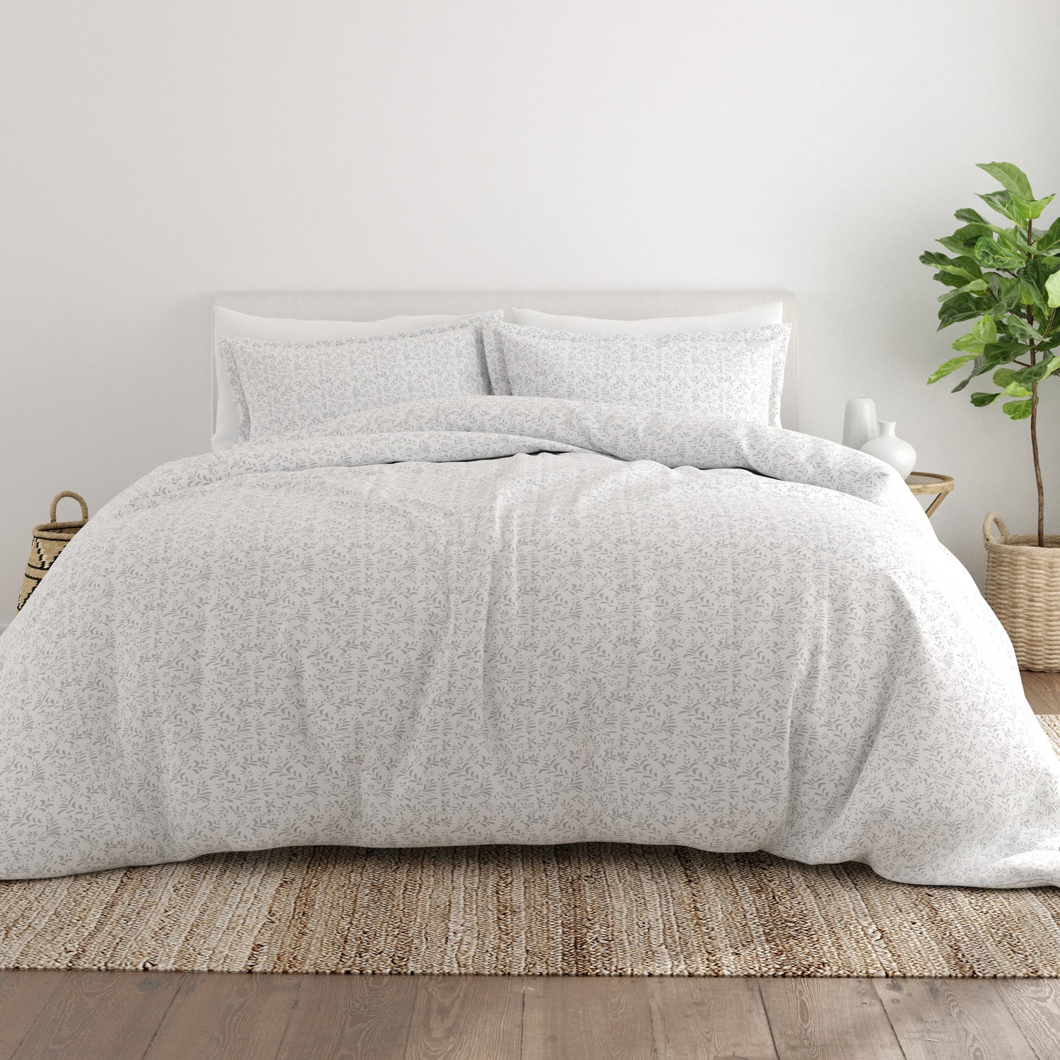 Noble Linens Light Gray Burst of Vines Print 3 Piece Duvet Cover Set King Calking