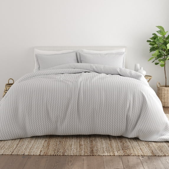 Noble Linens Light Gray Puffed Chevron Print Duvet Set 3-Piece Duvet Cover Set, Full/Queen