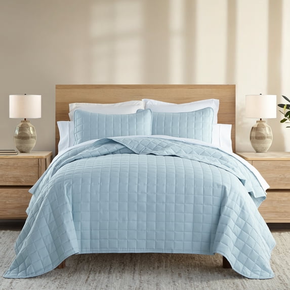 Noble Linens Pale Blue Square Pattern Quilted Coverlet Set, King / CalKing