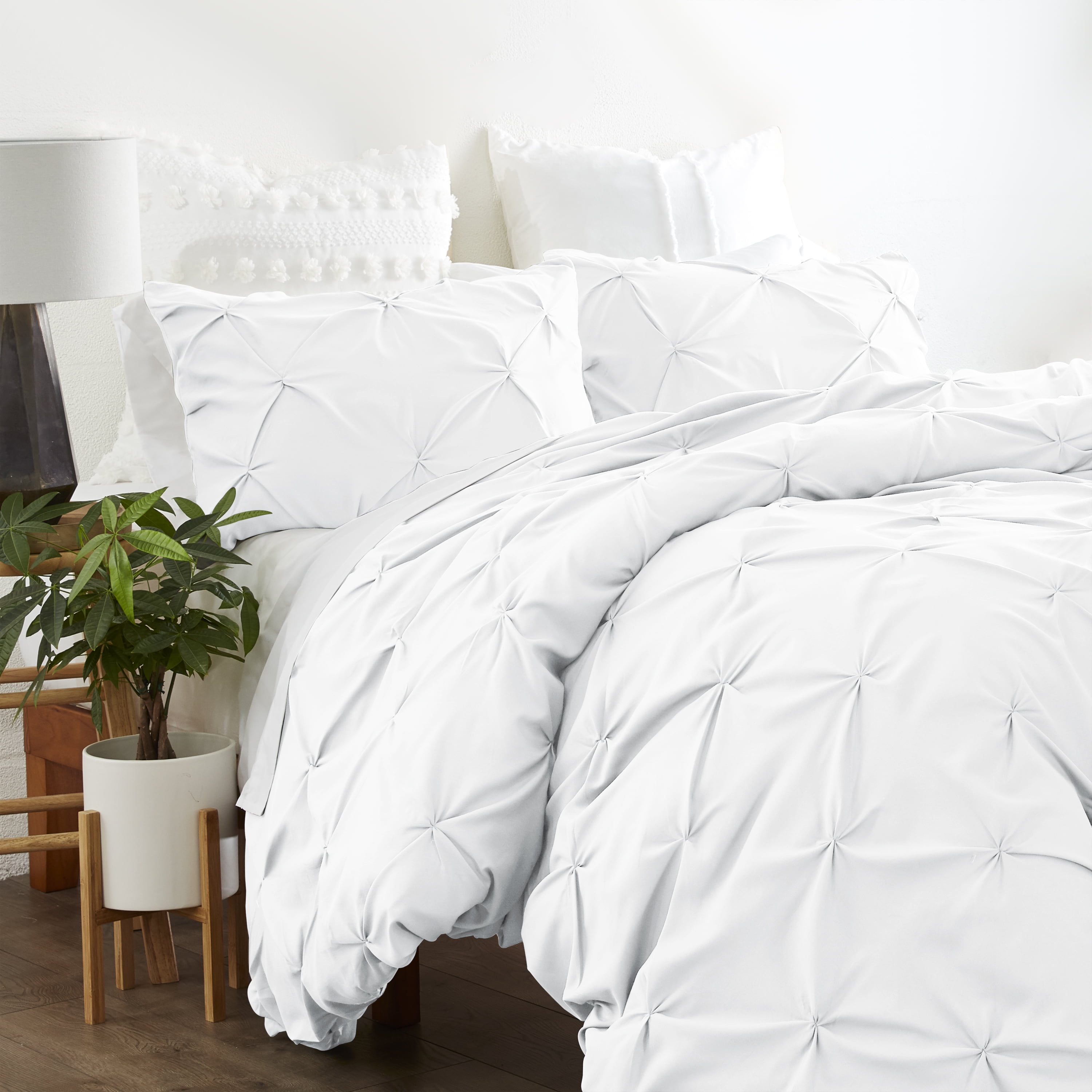 Noble Linens White Pinch Pleat 3-Piece Duvet Cover Set, King/Cal King