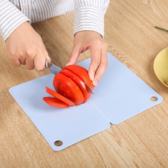 Non Slip Cutting Board, Foldable Chopping Board, Plastic Kitchen Cutting Board with Garlic Grinder, Household Food Prep Board, 1 Piece
