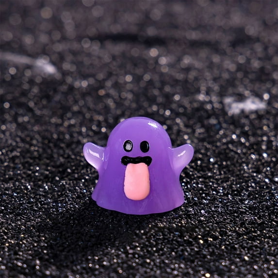 Noothes Halloween Decorations Ghost Figurine, Cute Finger Design Resin Statue for Indoor Mantel Shelf & Tabletop Decor, Durable Whimsical Halloween Decor for Families with Kids